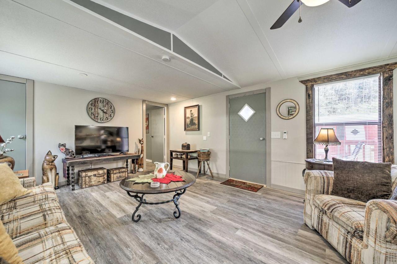 Smoky Mountain Vacation Rental With Hot Tub And Kayaks Whittier Eksteriør bilde