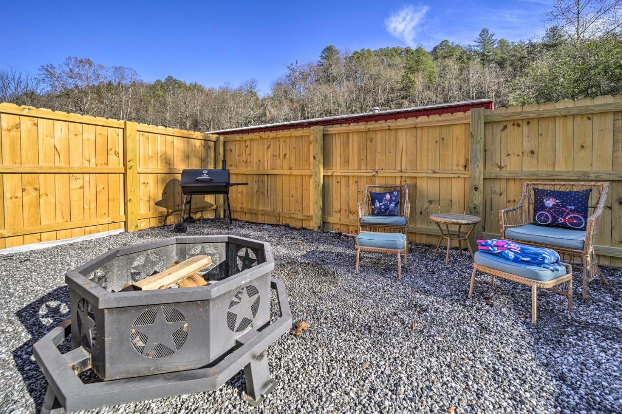 Smoky Mountain Vacation Rental With Hot Tub And Kayaks Whittier Eksteriør bilde