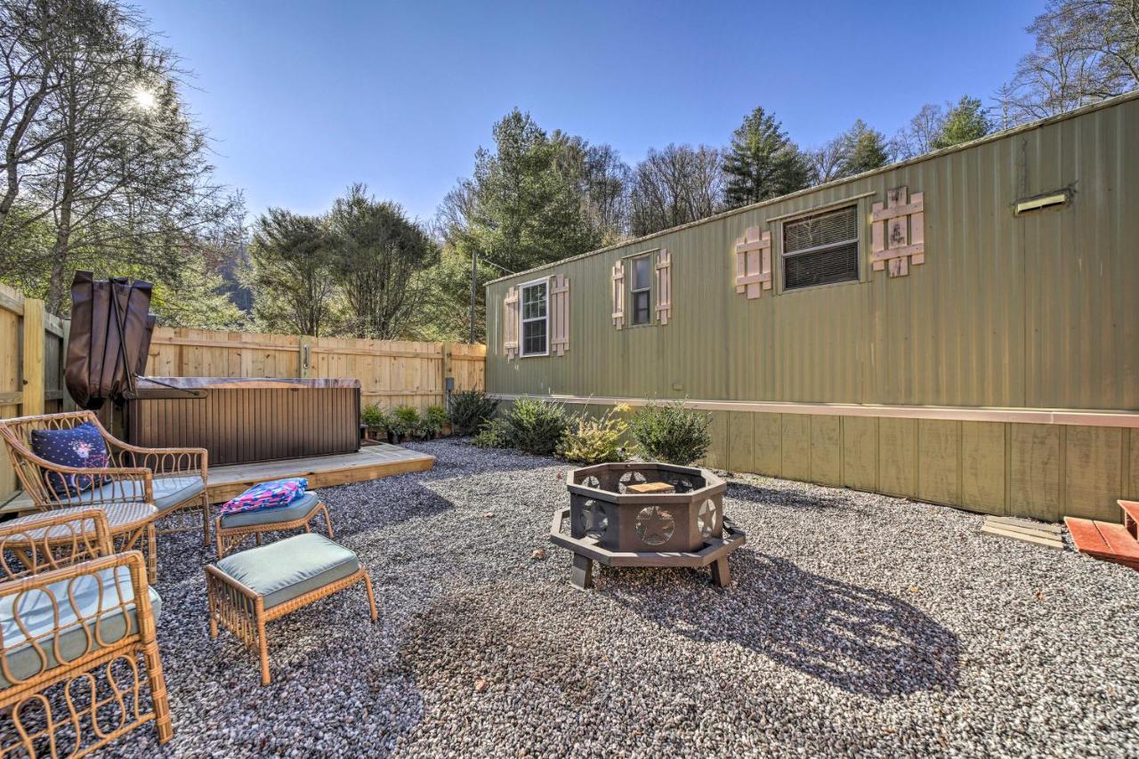 Smoky Mountain Vacation Rental With Hot Tub And Kayaks Whittier Eksteriør bilde