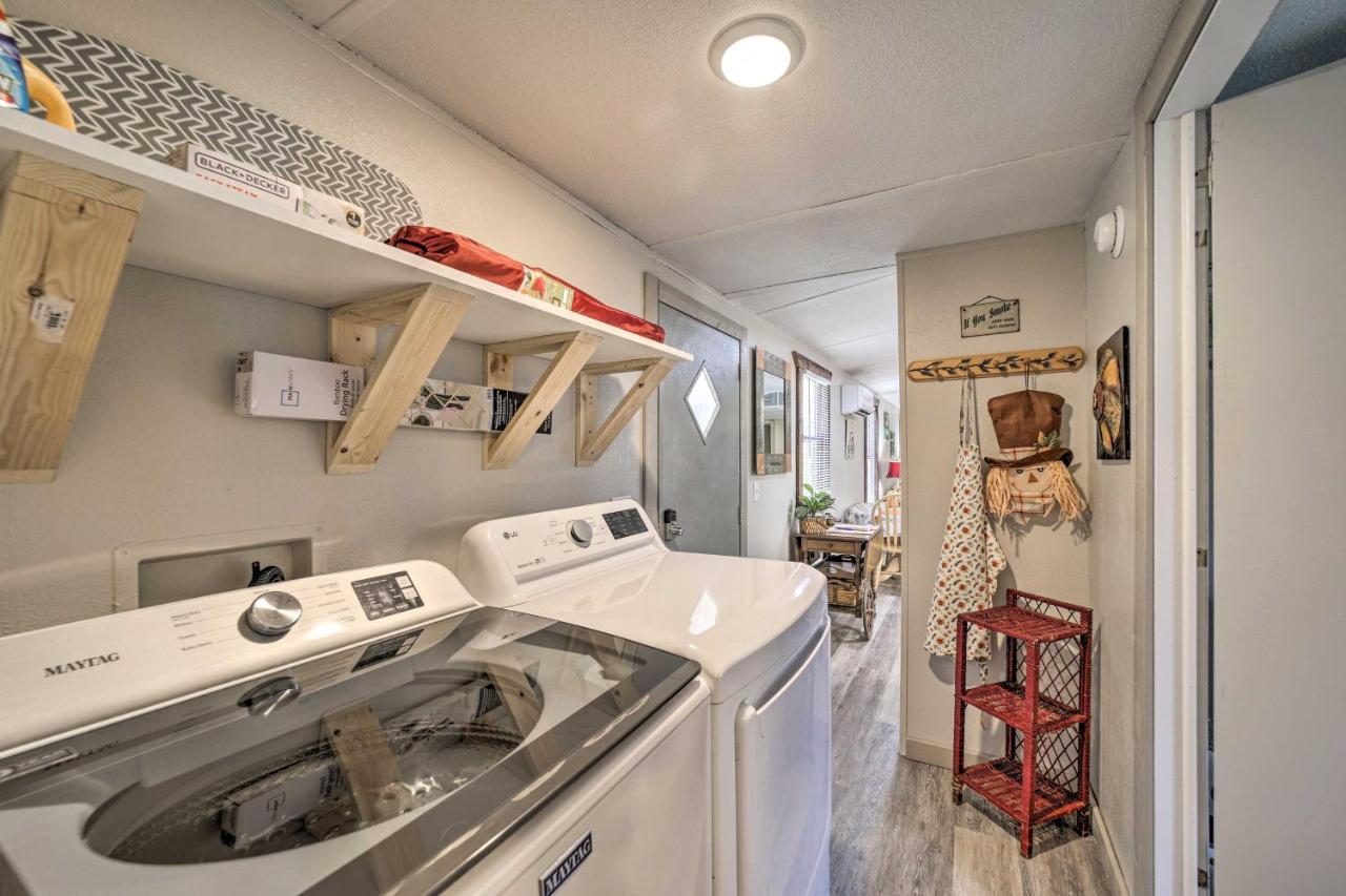 Smoky Mountain Vacation Rental With Hot Tub And Kayaks Whittier Eksteriør bilde