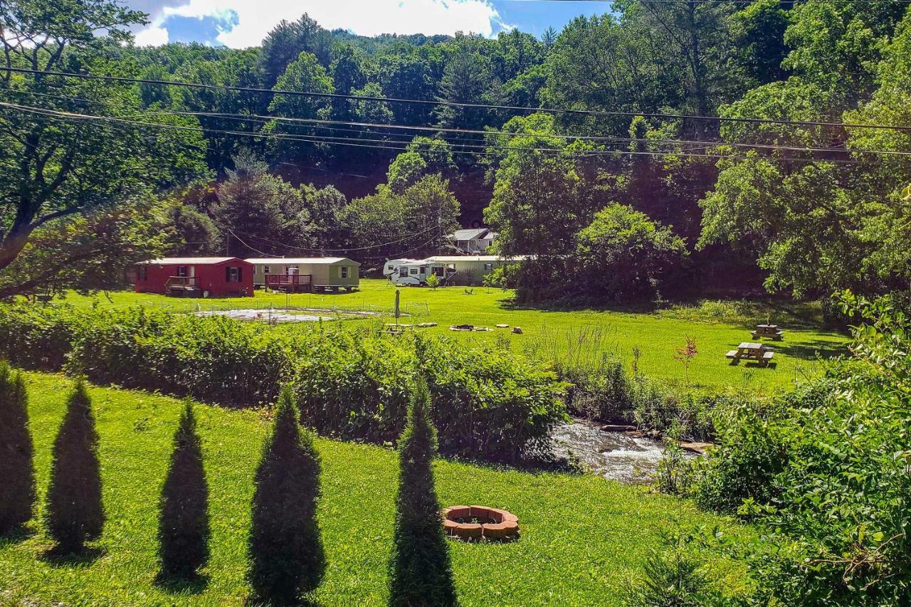 Smoky Mountain Vacation Rental With Hot Tub And Kayaks Whittier Eksteriør bilde